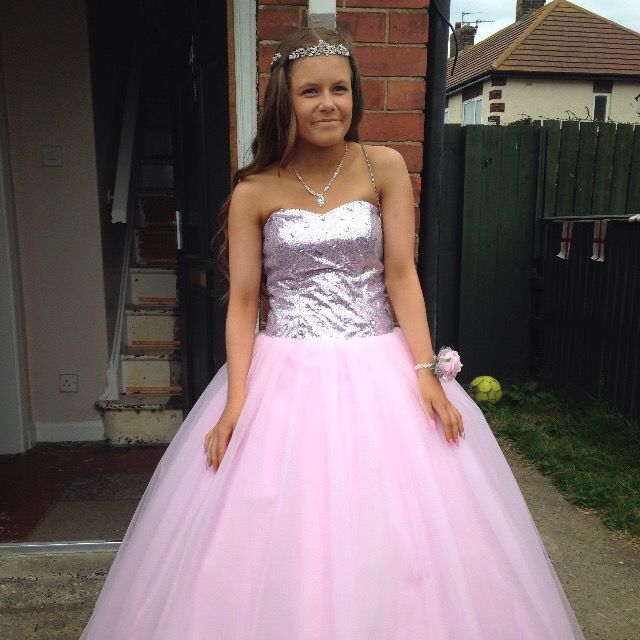 chloearnett9